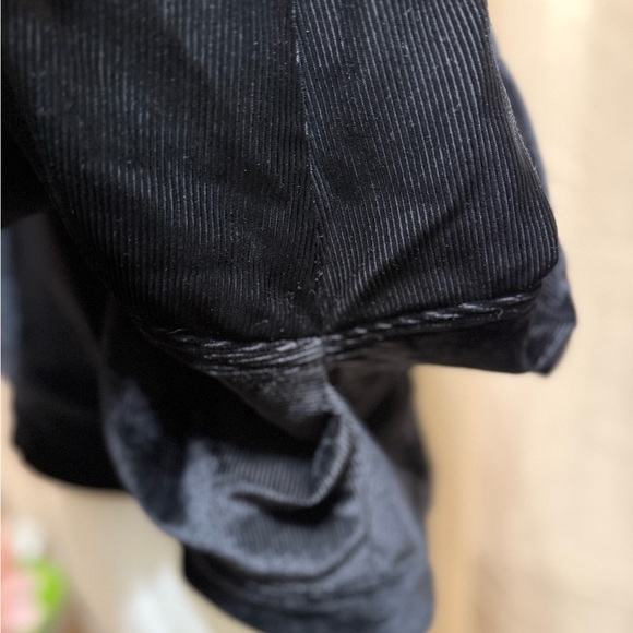 PrettyLittleThing Black Velvet Corduroy Bomber Jacket with Gold Accents - Picture 13 of 16